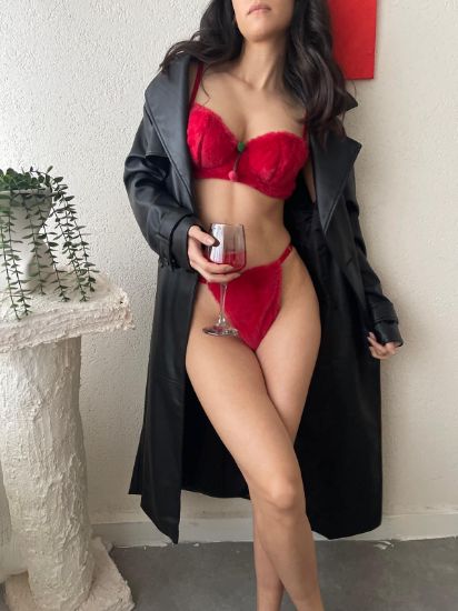 Image de Puffy Model Kiraz Detaylı  Balenli Peluş Sütyen Takım