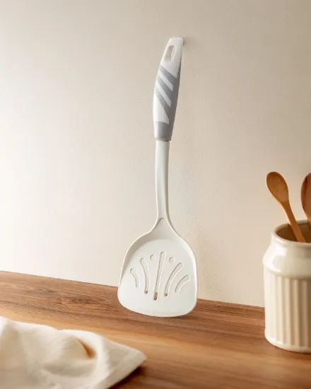 Image de Chase Servis Spatula